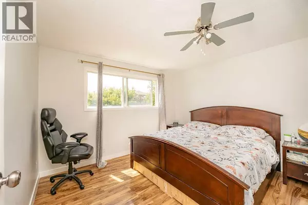 Calgary, AB T3J1P2,123 Castleglen Road NE
