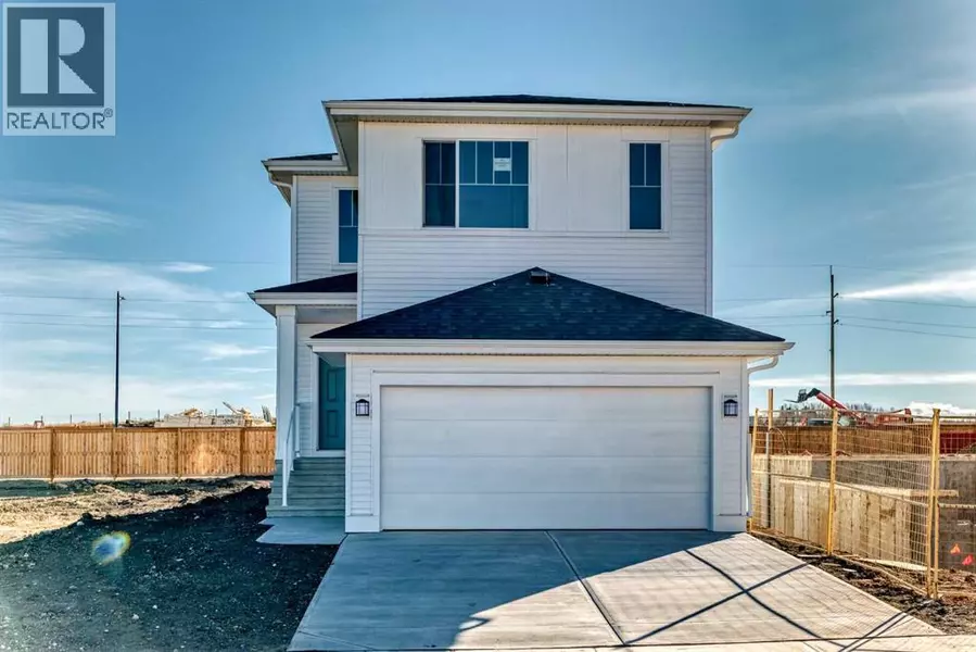 81 Southborough Square, Cochrane, AB T4C3J7