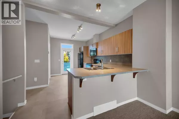 Calgary, AB T2Z1B7,136 New Brighton Point SE