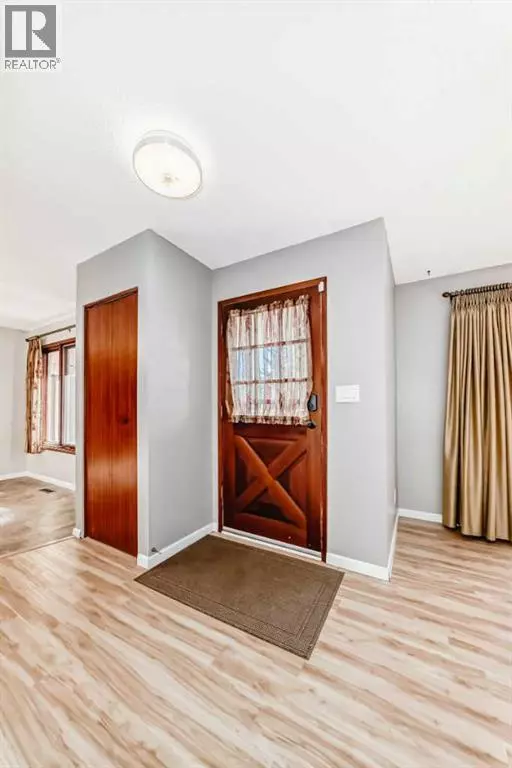 Rural Mountain View County, AB T4H4M3,32276 Highway 2 A