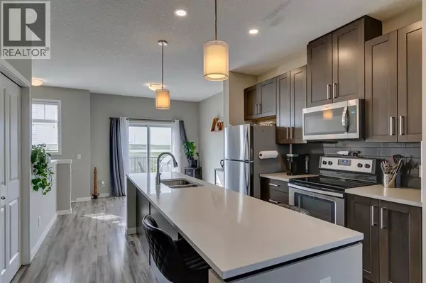 Calgary, AB T2Z5E3,126 Copperstone Villas SE