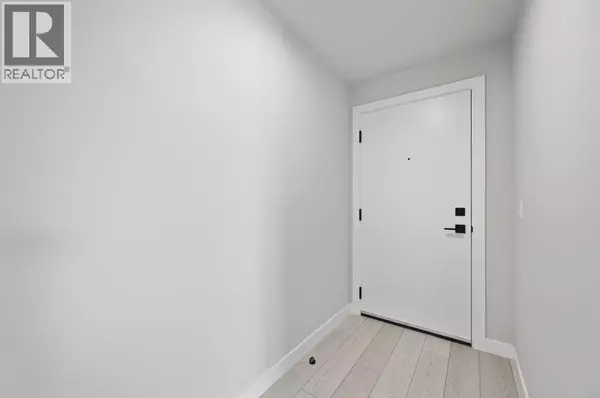 Calgary, AB T2N5G5,841, 110 18A Street NW