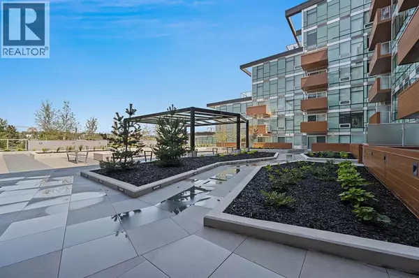 Calgary, AB T2N5G5,841, 110 18A Street NW