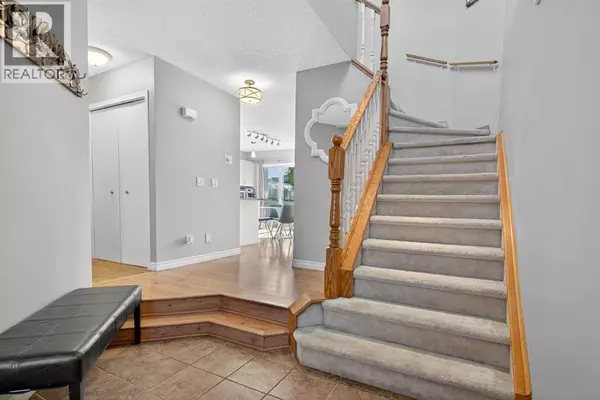 Calgary, AB T2Z3C1,162 Mt Apex Crescent SE