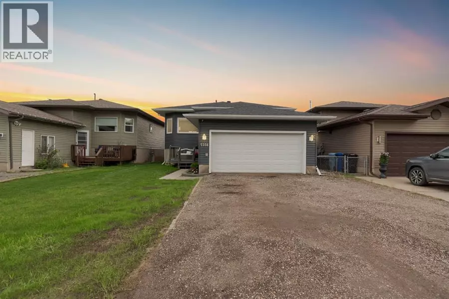 7104 Hughes Avenue, Fort Mcmurray, AB T9H5J7