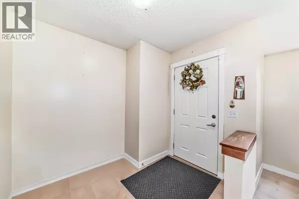 Calgary, AB T3J0B4,307 Saddlebrook Way NE