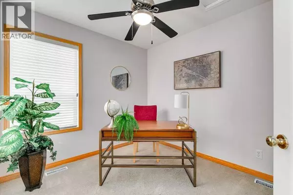 Calgary, AB T2X3M6,133 Chaparral Ridge Point SE