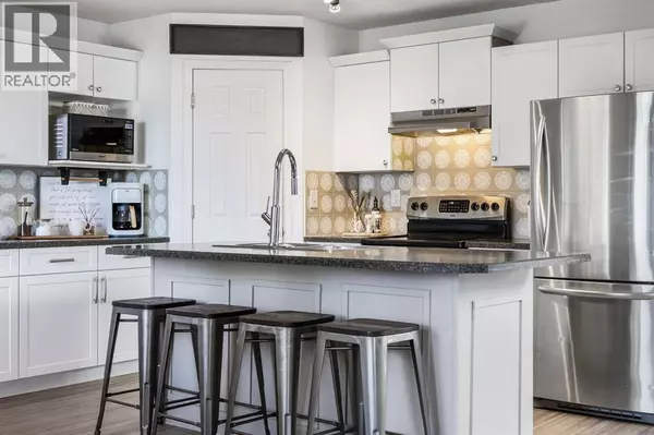 Calgary, AB T2Z3B6,3720 Douglas Ridge Way SE