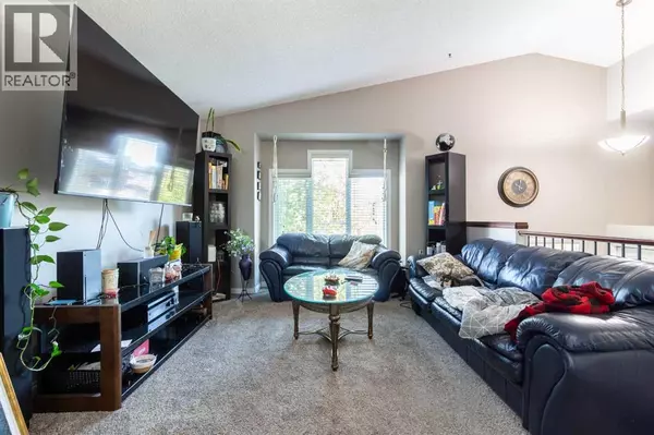 Medicine Hat, AB T1B0H3,4942 Southlands Drive SE