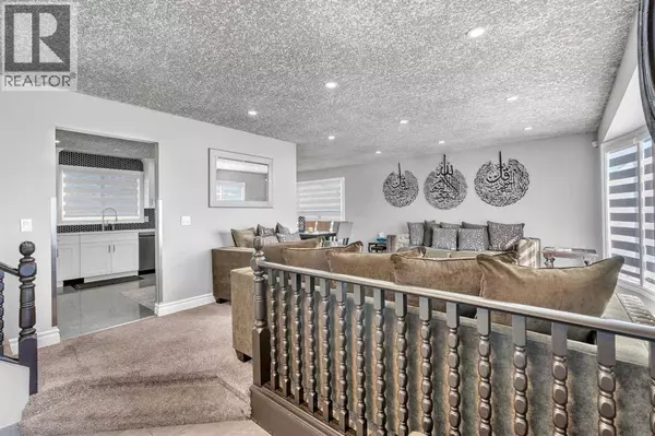 Calgary, AB T1Y4V8,351 Templevale Place NE