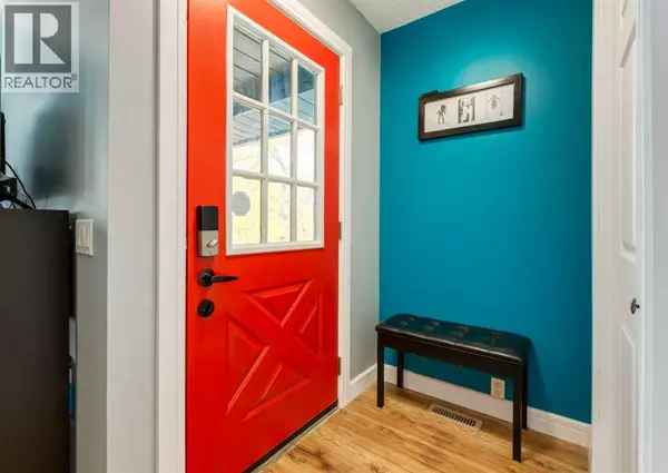 Calgary, AB T3K1B8,115 Berwick Way NW