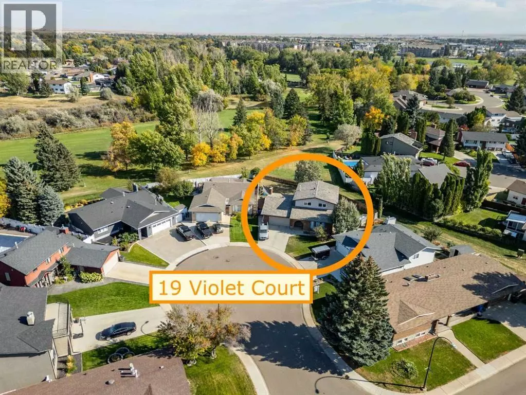 Medicine Hat, AB T1B2A2,19 Violet Court SE