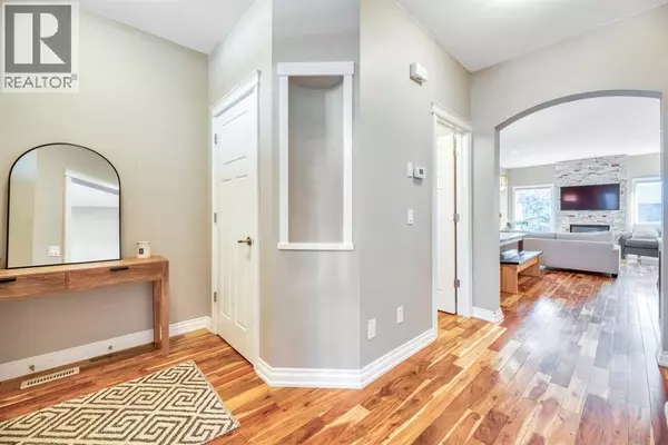 Calgary, AB T2M1H4,1813 20 Avenue NW