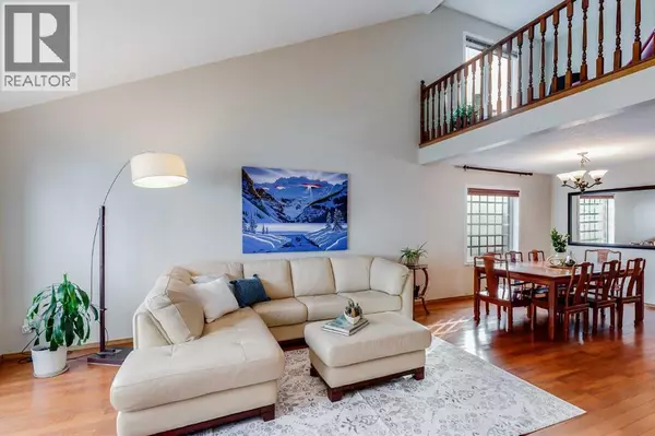 Calgary, AB T3G2W7,347 Hawkcliff Way NW