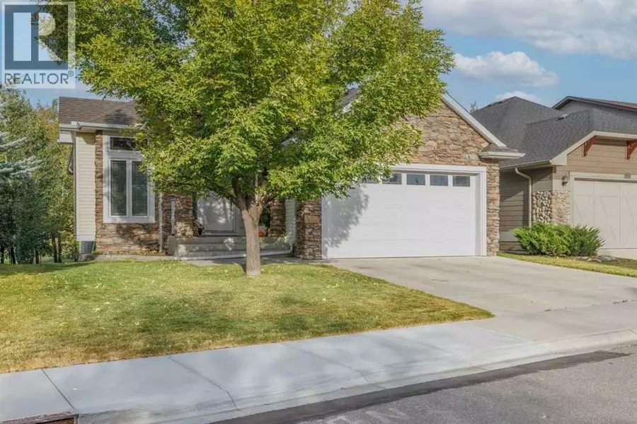 462 Crystal Green Manor, Okotoks, AB T1S0A3