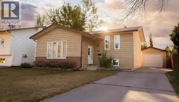 897 Red Crow Boulevard W, Lethbridge, AB T1K5P5