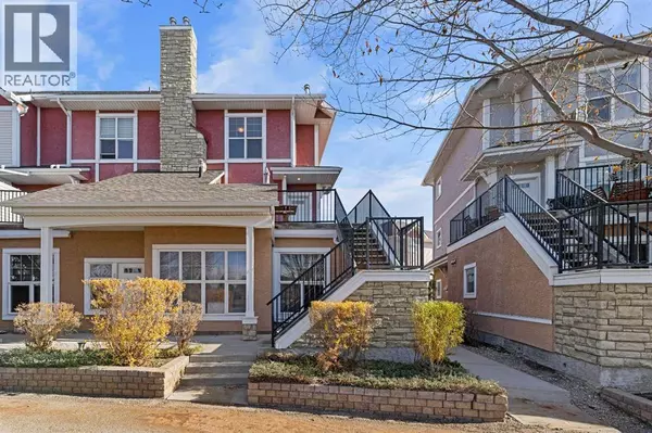 772 73 Street SW, Calgary, AB T3H5V9