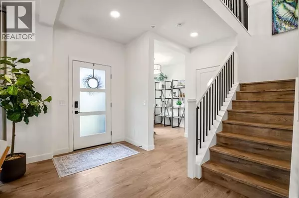 Calgary, AB T2Y0S2,70 Treeline Lane SW