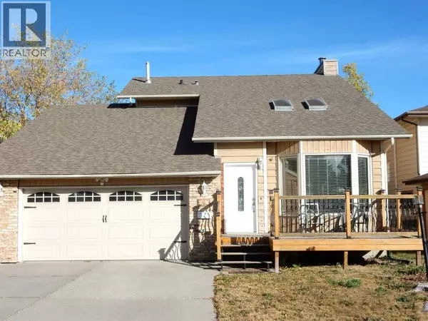 Calgary, AB T3K2H2,16 Bedwood Rise NE