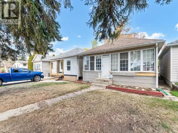 Medicine Hat, AB T1A1J3,166 7 Street SE