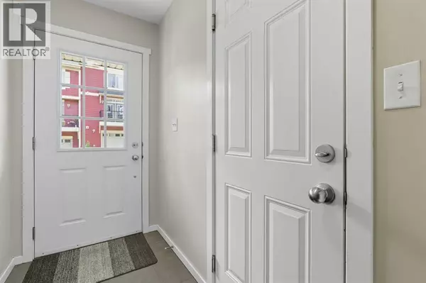 Calgary, AB T3P0L2,164 Evansview Gardens NW