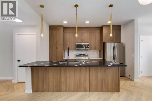 7173 Rangeview Avenue SE, Calgary, AB T3S0R2