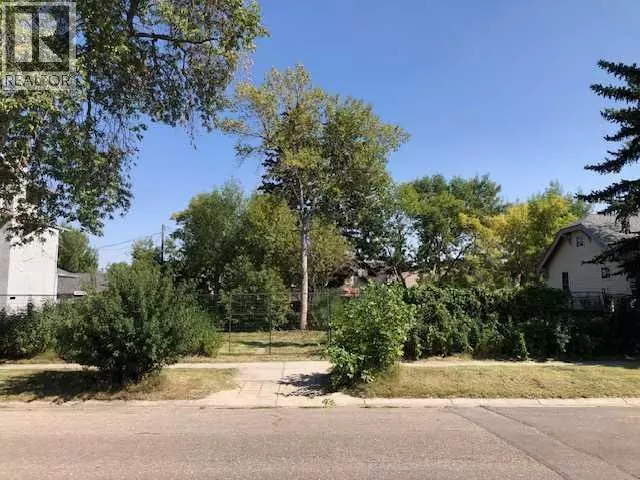 Calgary, AB T2M2S8,1510 1 Street NW