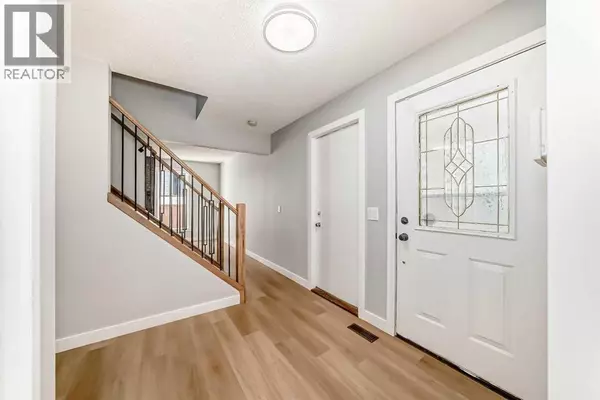 Calgary, AB T2W4W4,656 Woodbine Boulevard SW