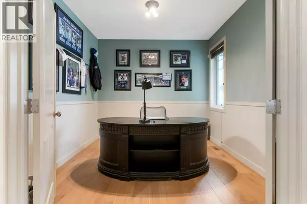 Calgary, AB T3K0A7,84 Panatella Manor NW