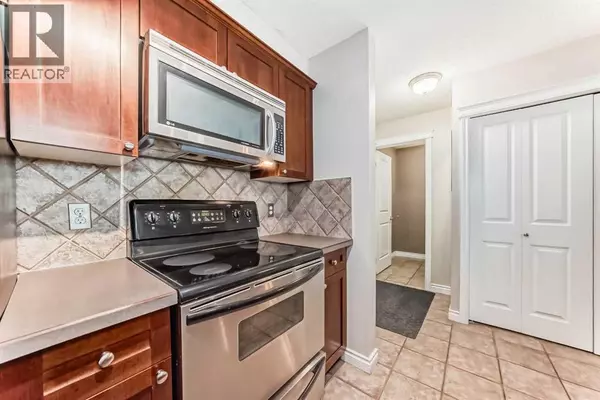 Calgary, AB T2E0H6,204, 420 3 Avenue NE