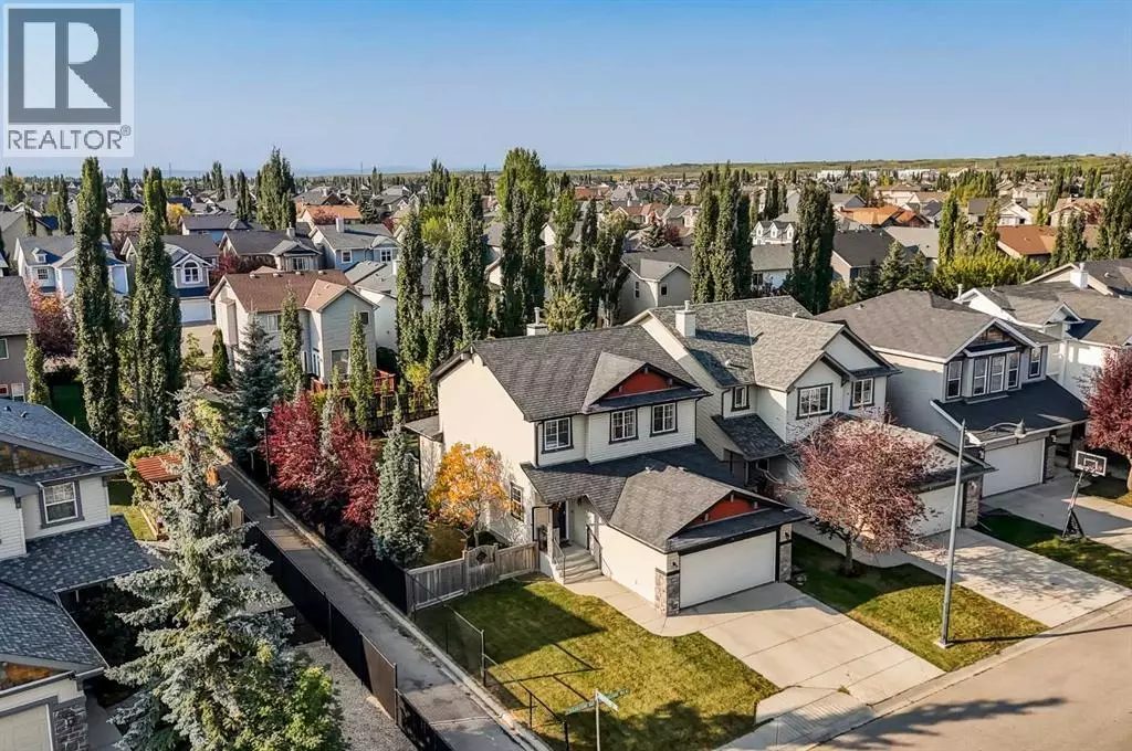 Calgary, AB T3H4Z4,1 Cougarstone Villas SW