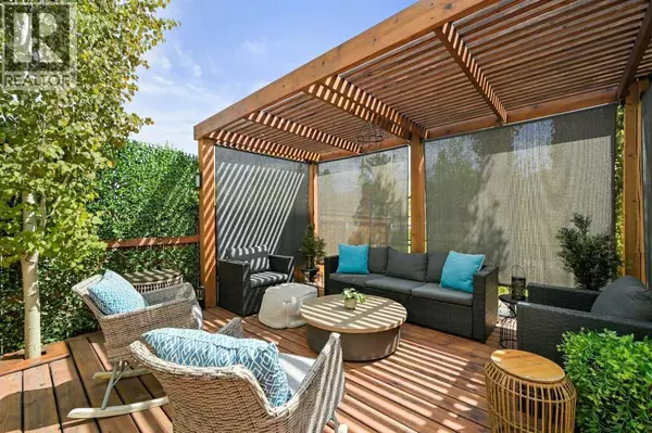 21 Cougar Ridge Close SW, Calgary, AB T3H0V4