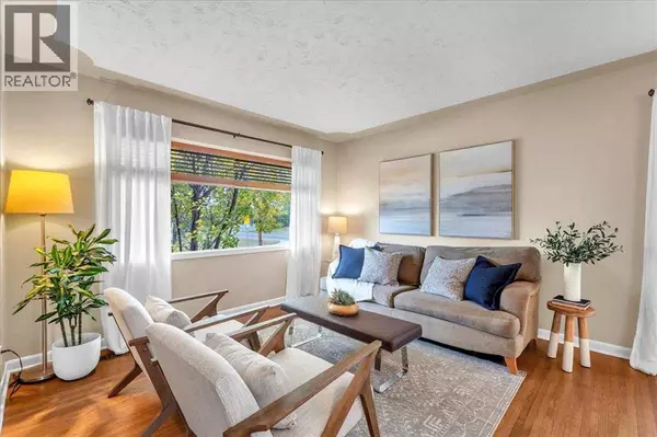 Calgary, AB T3C3H2,3 Walnut Drive SW