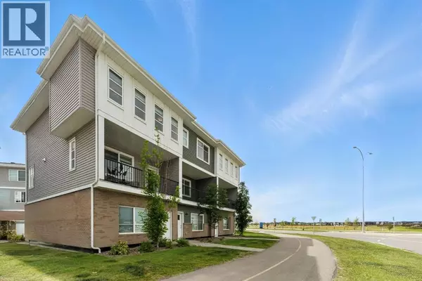 Calgary, AB T3N2G1,6347 128 Avenue NE
