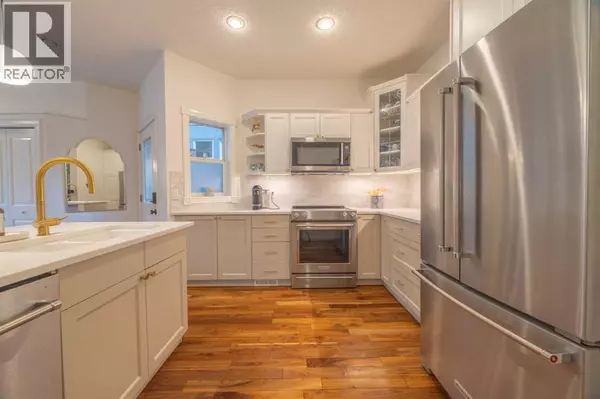 Calgary, AB T2N0V5,2, 3423 5 Avenue NW