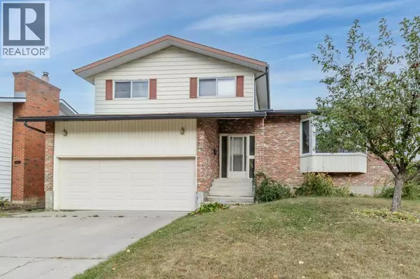 59 Nyman Crescent, Red Deer, AB T4P1Z5