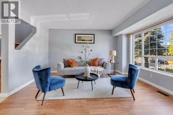 Calgary, AB T3J3G6,43 MARTINWOOD Road NE