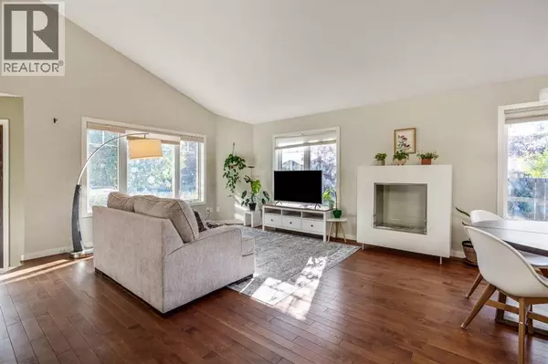 Lethbridge, AB T1J0T3,609 Sunridge Crescent W