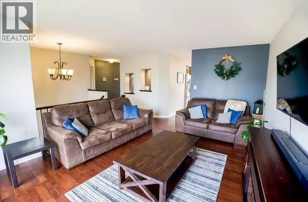 Blackfalds, AB T4M0A9,6 Coachill Street