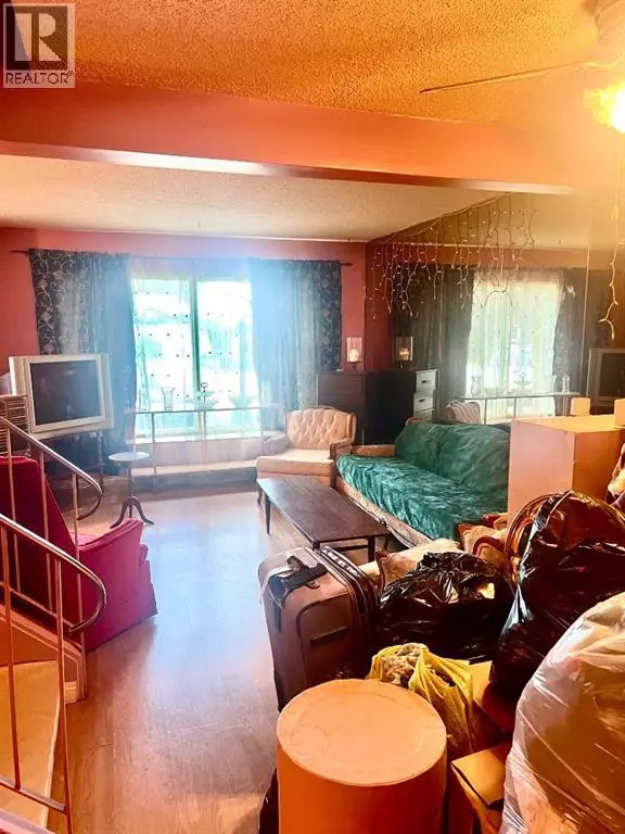 Calgary, AB T2A5S1,1051 Fonda Court SE