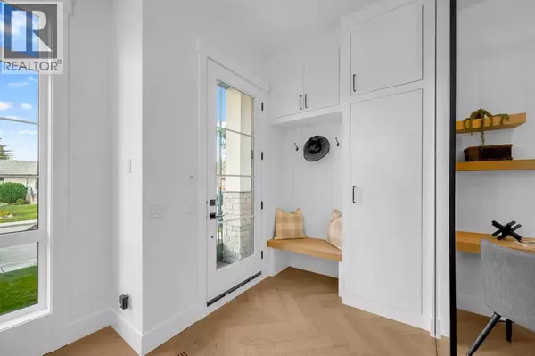 Calgary, AB T2M1M9,2020 22 Avenue NW