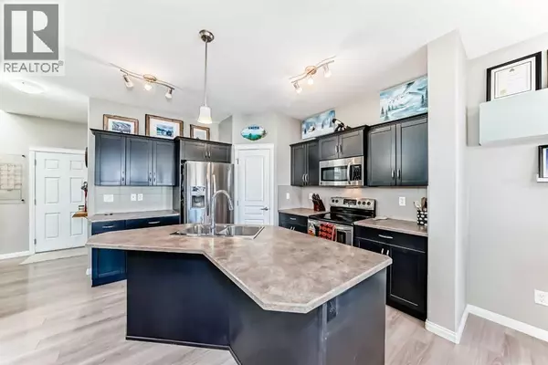 Lethbridge, AB T1J5E6,583 Keystone Chase W