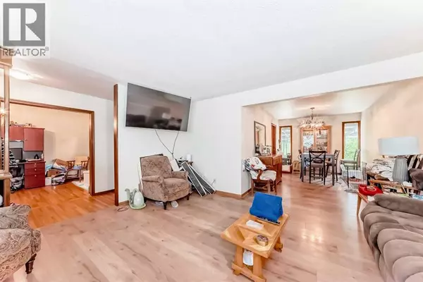 Calgary, AB T2K1N3,59 Rosewood Road NW