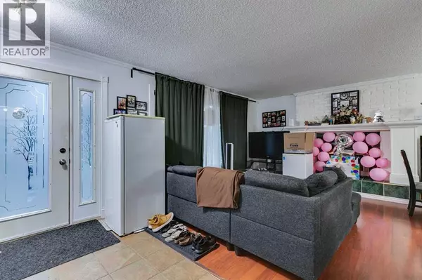 Calgary, AB T2H1V9,100 Allandale Close SE