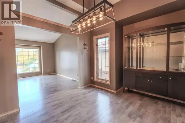 Calgary, AB T2W6C1,135 Canterbury Court SW