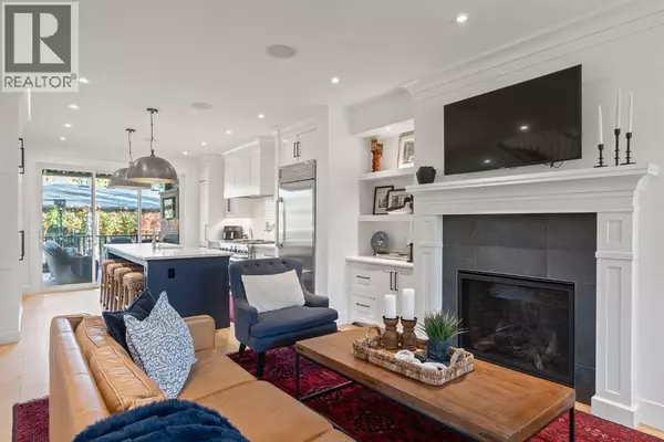 Calgary, AB T3E3A1,2818 36 Street SW