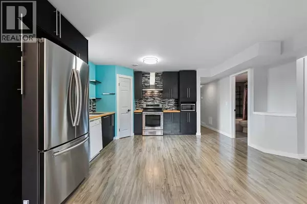 Calgary, AB T2A1E9,201, 1723 37 Street SE