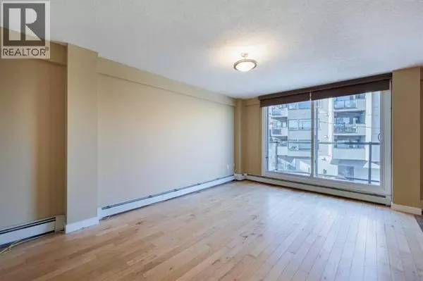 Calgary, AB T2T3P5,10, 1715 13 Street SW