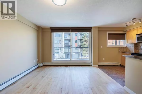 Calgary, AB T2T3P5,10, 1715 13 Street SW