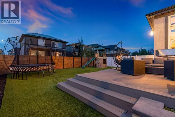 Calgary, AB T3M2S2,8 Mahogany Cape SE